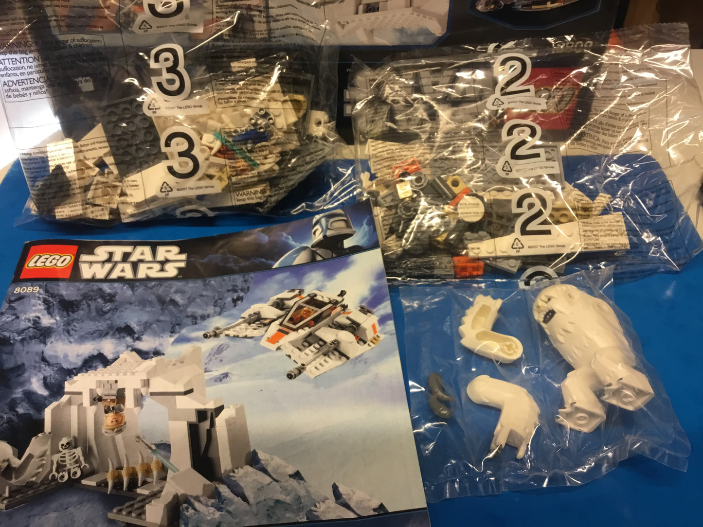 LEGO 8089 Star Wars Hoth Wampa Cave UNVOLLSTÄNDIG