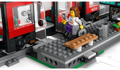 LEGO 60423 City Straßenbahn mit Haltestelle